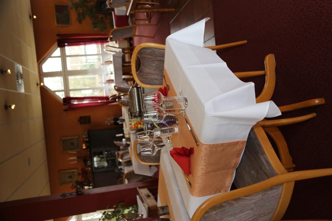 Hotel Taunus Residence Bad Camberg Bagian luar foto