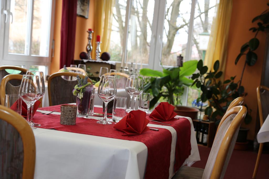 Hotel Taunus Residence Bad Camberg Bagian luar foto