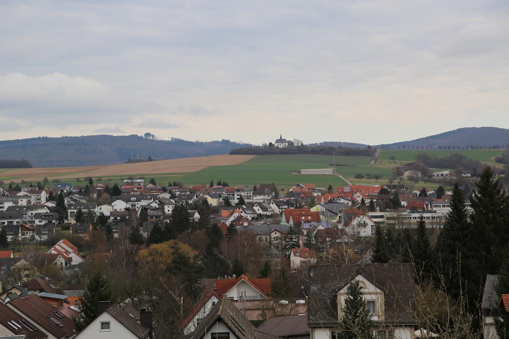 Hotel Taunus Residence Bad Camberg Bagian luar foto