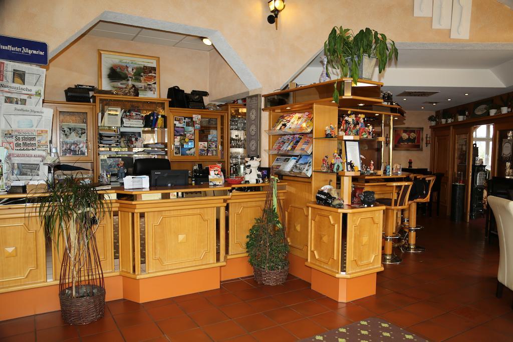 Hotel Taunus Residence Bad Camberg Bagian luar foto