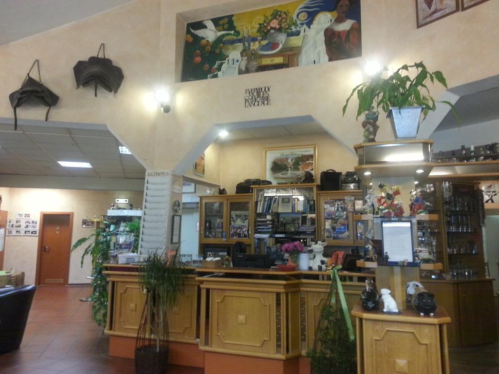 Hotel Taunus Residence Bad Camberg Bagian luar foto
